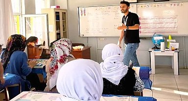 Güçlükonak'ta vatandaşlara ağız ve diş sağlığı eğitimi verildi