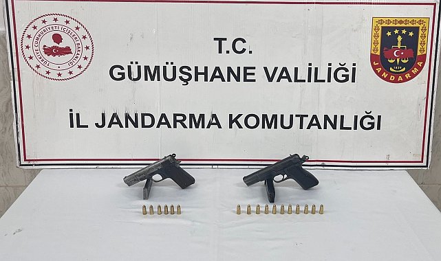 Gümüşhane'de 2 ruhsatsız tabanca ele geçirildi