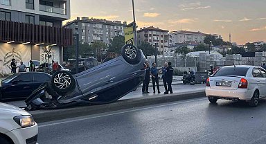 Güngören'de kaza yapan aracın takla attığı anlar kamerada