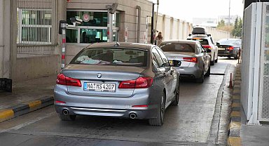 Gurbetçilerin Avrupa'ya dönüş yolunda hüzünlü vedası