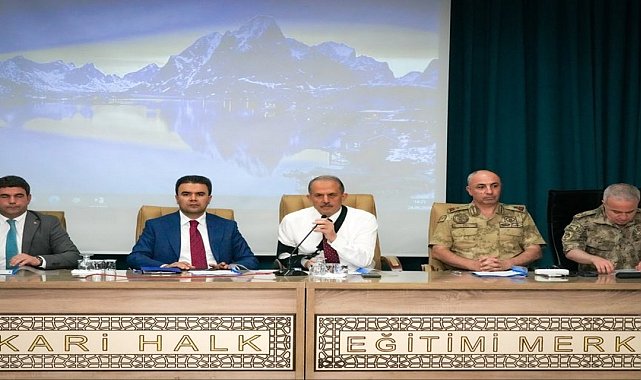 Hakkâri'de okul sağlığı ve güvenliği toplantısı yapıldı
