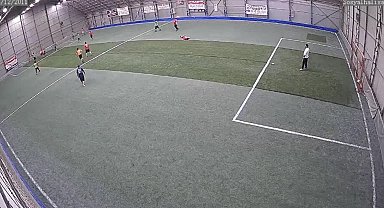 Halı sahada kalp krizi geçiren sağlık çalışanı hayatını kaybetti