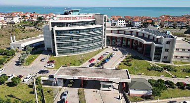 Hastalarından para talep ettiği iddia edilen doktor açığa alındı
