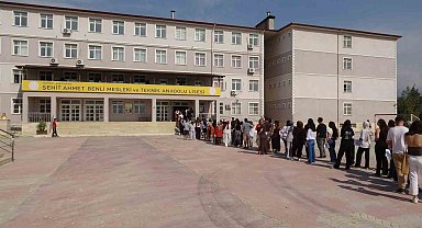 Hatay'da adayların KPSS maratonu başladı