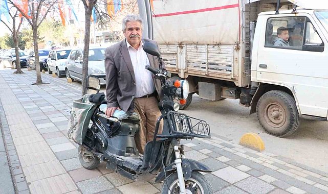Hayatı boyunca girdiği hiçbir seçimi kazanamayan adam hayatını kaybetti