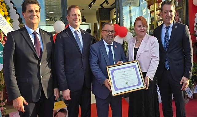 Haydar Koçak, 48 yıl sonra eczacılık diplomasına kavuştu