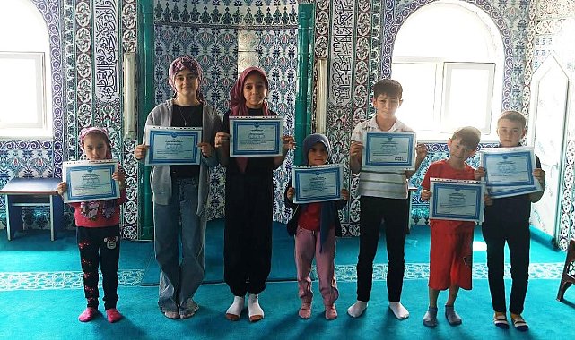 Hisarcık Kızılçukur köyünde Yaz Kur'an Kursu kapanış programı düzenlendi