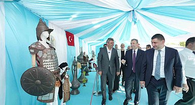 Hollywood'un çarıklarından Anadolu'nun bakırına uzanan el sanatları Pendik'te sergileniyor