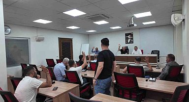 Honaz Belediye Meclis Toplantısında Yeni Parti koltukları boş kaldı