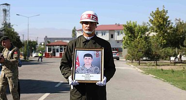 Iğdır'da askeri araç kazasında şehit olan asker için tören düzenlendi