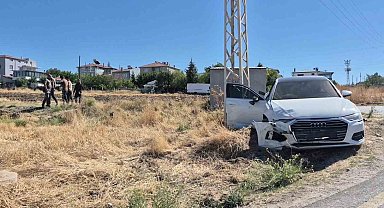 İki otomobilin karıştığı kazada 5 kişi yaralandı