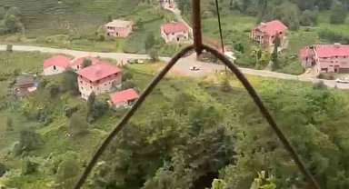 İlkel teleferikle 'heyecanlı' yolculuk