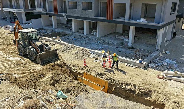 İncirliova'da 1,3 milyar liralık altyapı yatırımı sürüyor