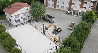 İnegöl'de Mediha Hayri Çelik Fen Lisesi'ne semt sahası