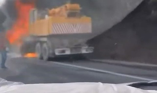 İş makinesi alev alev yandı