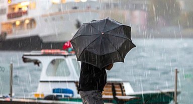 İstanbul için kuvvetli sağanak ve fırtına uyarısı