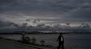 İstanbul'da gökyüzünü gri bulutlar kapladı