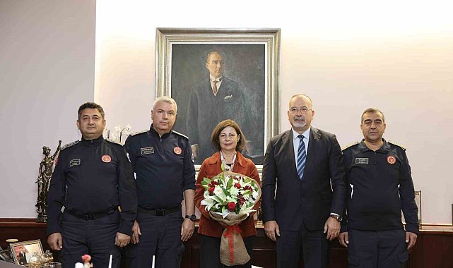 İtfaiyecilerden Başkan Ünlüce'ye anlamlı ziyaret