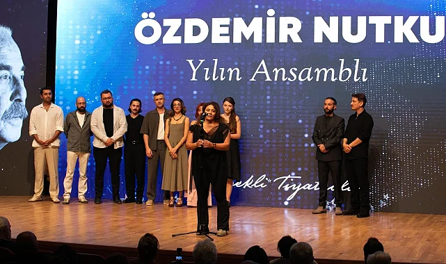 İzBBŞT, Özdemir Nutku Tiyatro Ödülleri'nden dört ödülle döndü