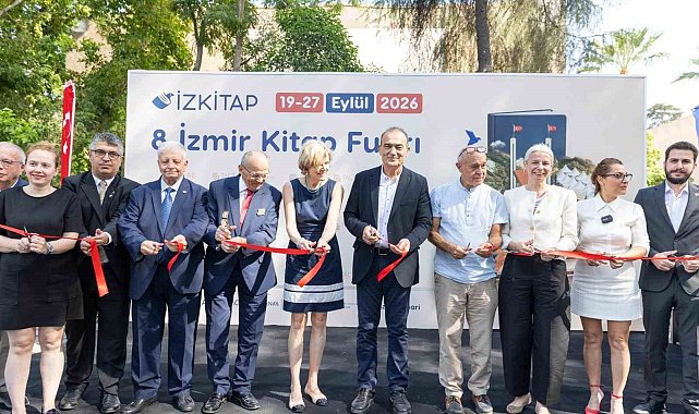 İZKİTAP-8. İzmir Kitap Fuarı kapılarını açtı