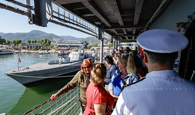 İzmir Büyükşehir'in gezileri emeklilere nefes oluyor