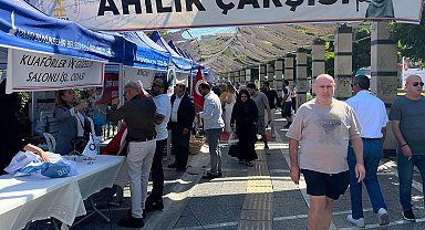 İzmir Çiğli'dekursiyerler Ahilik Haftası'nda hünerlerini sergiledi