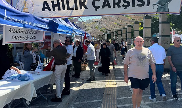 İzmir Çiğli'dekursiyerler Ahilik Haftası'nda hünerlerini sergiledi
