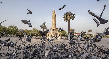 İzmir Saat Kulesi 125 yıldır zamana tanıklık ediyor