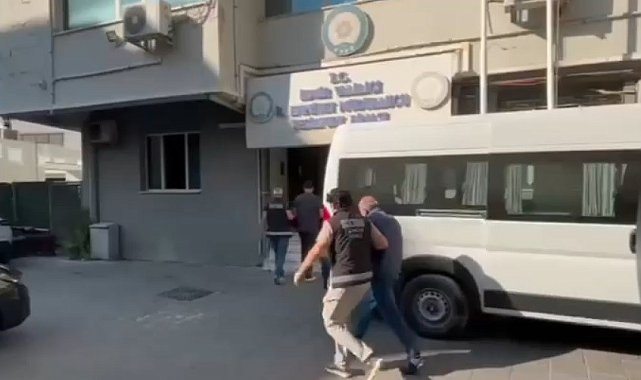 İzmir'de 'galerici' görünümlü tefeci şebekesine operasyon