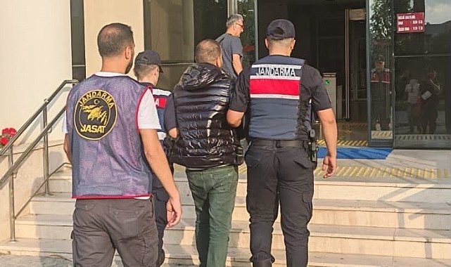 İzmir'de 60 ayrı suçtan aranan azılı suçlu JASAT'tan kaçamadı