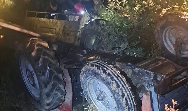 İzmir'de devrilen traktörün altında kalan sürücü hayatını kaybetti