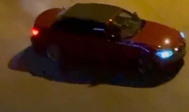 İzmir'de mahalleliyi bezdiren drift magandaları kamerada