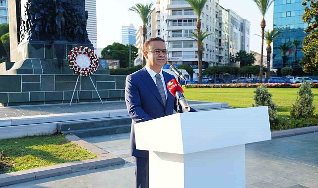 İzmir'de yeni eğitim öğretim yılı törenle başladı