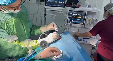 İzmir'den Siirt'e östaki tuboplasti ameliyatı için geldi