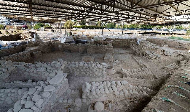 İzmir'in Troya'sı: Yassıtepe'den zenginliğin izleri çıktı