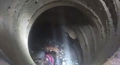 Kaldırımda yürürken su kuyusuna düşen çocuğu itfaiye ekipleri kurtardı