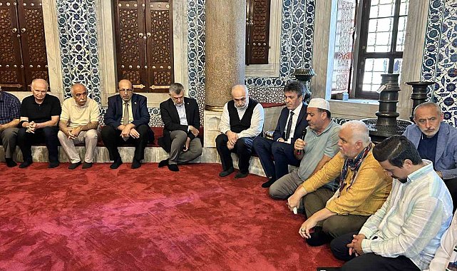 Kanunu Sultan Süleyman vefatının 460'ıncı yılında kabri başında dualarla anıldı