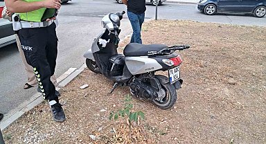 Karaman'da otomobille çarpışan motosikletli yaralandı