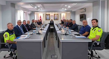 Karaman'da trafik güvenliği için alınacak önlemler masaya yatırıldı
