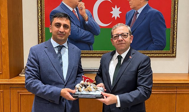 Kars Valisi Ziya Polat'tan Azerbaycan Başkonsolosu Zeynalov'a hayırlı olsun ziyareti