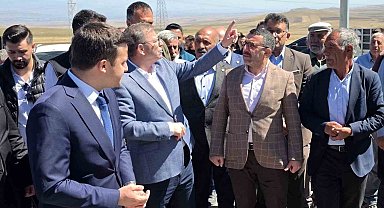 Kars'ta köy yollarında beton yol dönemi: Vali Polat ve Milletvekili Çalkın Yağlıca'da incelemelerde bulundu
