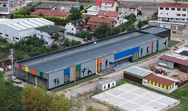 Kartepe'nin yeni spor merkezi "Ritim" hizmete hazırlanıyor