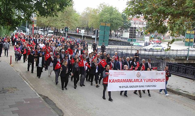 Kastamonu'da 'Gaziler Günü'ne özel yürüyüş