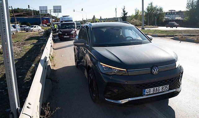 Kastamonu'da cip ile hafif ticari araç çarpıştı: 2 yaralı