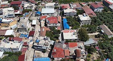 Kavurucu sıcakta devam eden acı mesaiyle birlikte damlar kırmızıya büründü