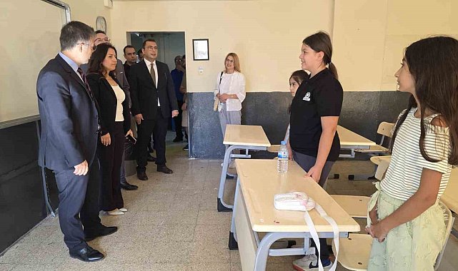 Kaymakam Öztürk, uyum haftasında öğrencilerle buluştu