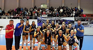 Kayseri Atletikspor Voleybol takımı evinde kazandı