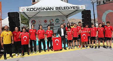 Kayseri Kocasinan'da 75'inci Erva Spor Okulu hizmete açıldı
