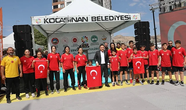 Kayseri Kocasinan'da 75'inci Erva Spor Okulu hizmete açıldı