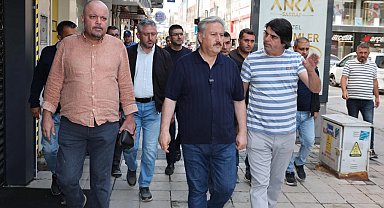 Kayseri Melikgazi'de yollar yenileniyor